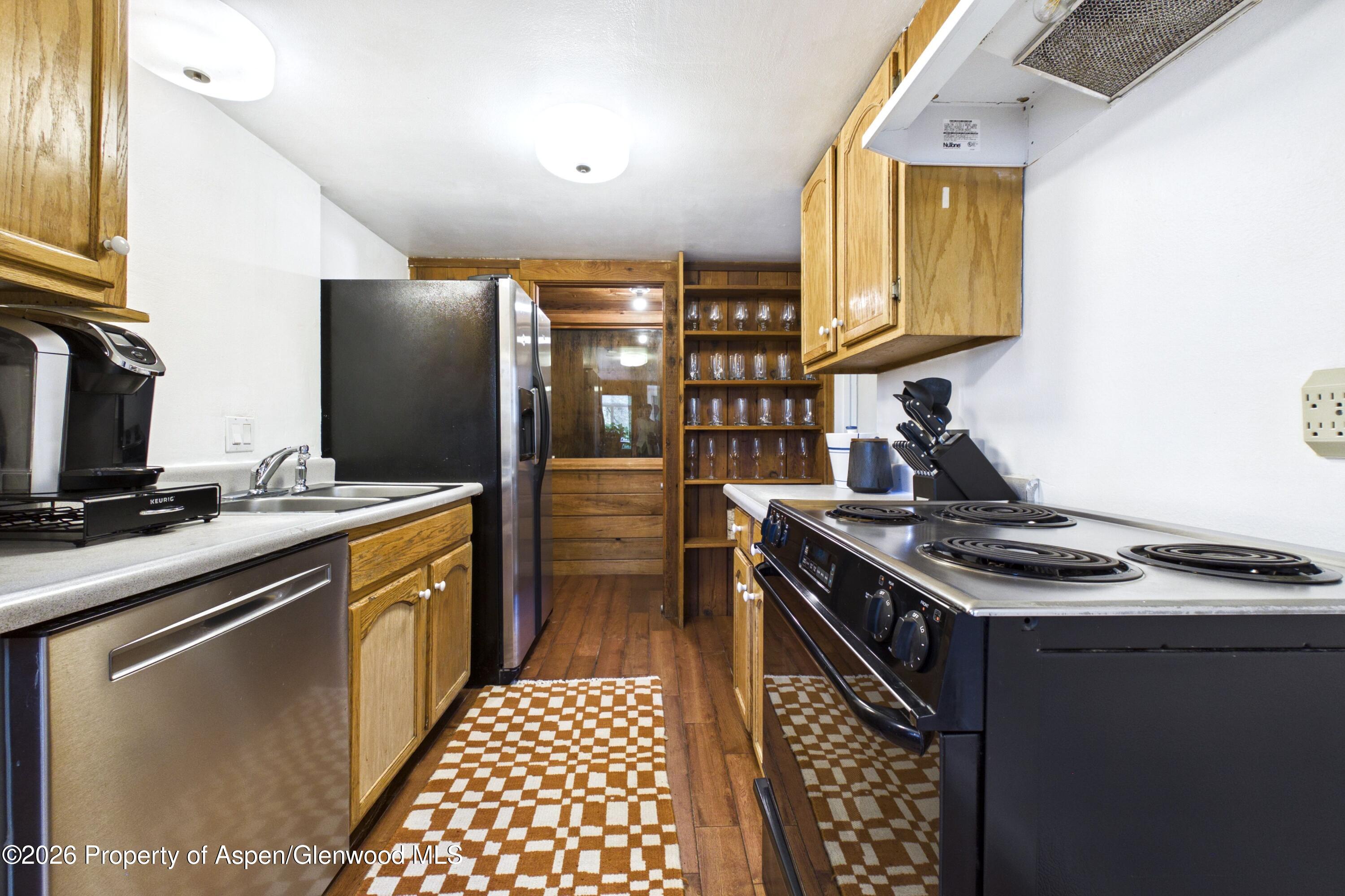 209 E Reds Road Guest House