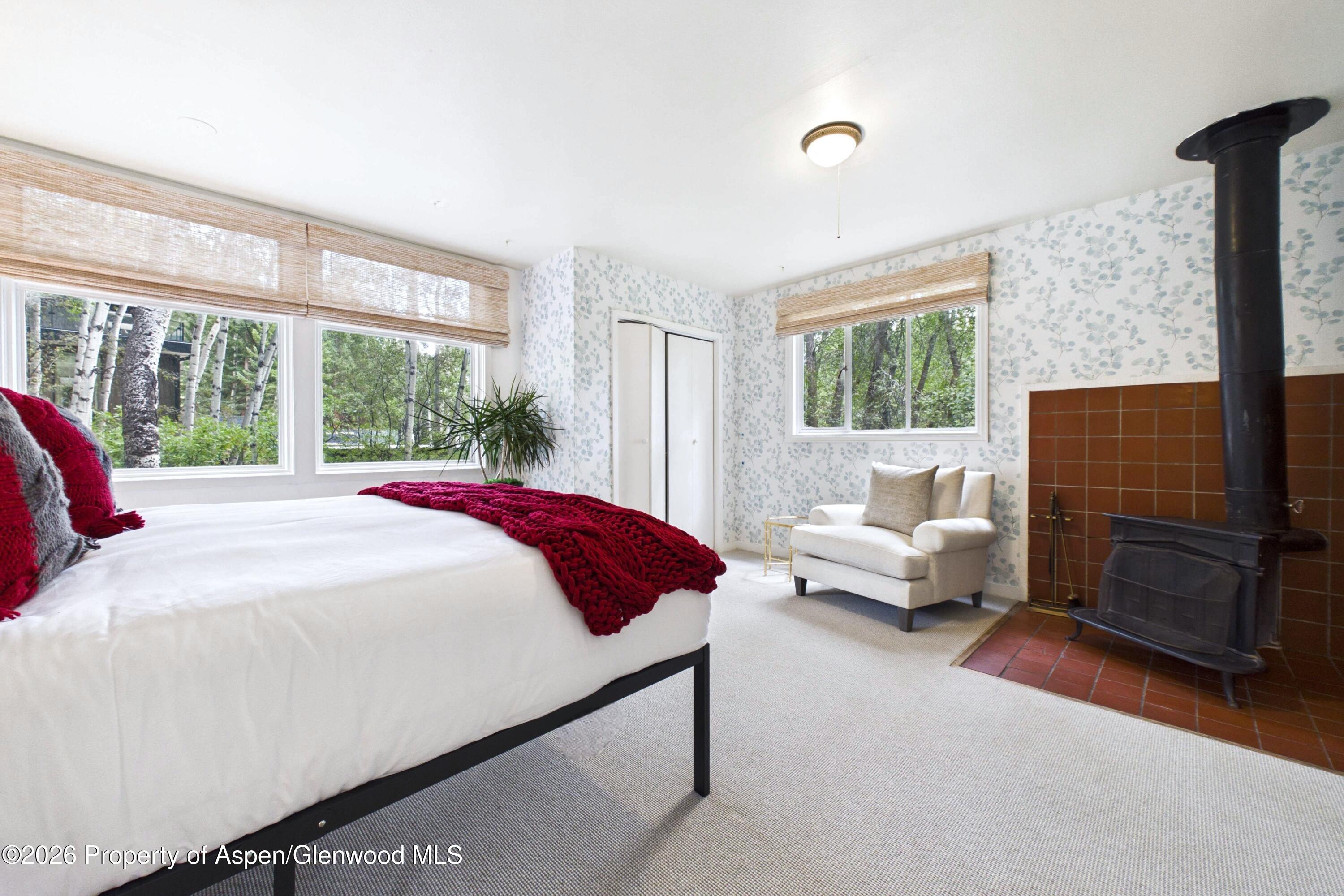209 E Reds Road Guest House