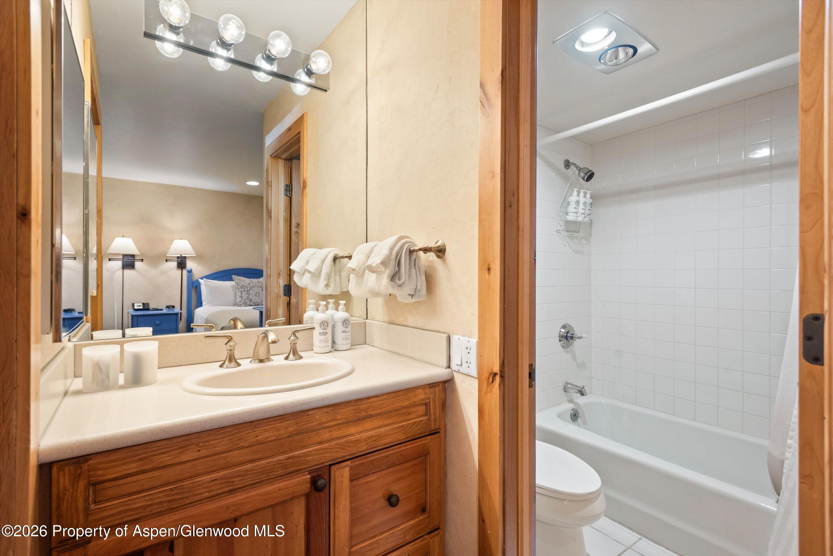 610 S West End Street D105