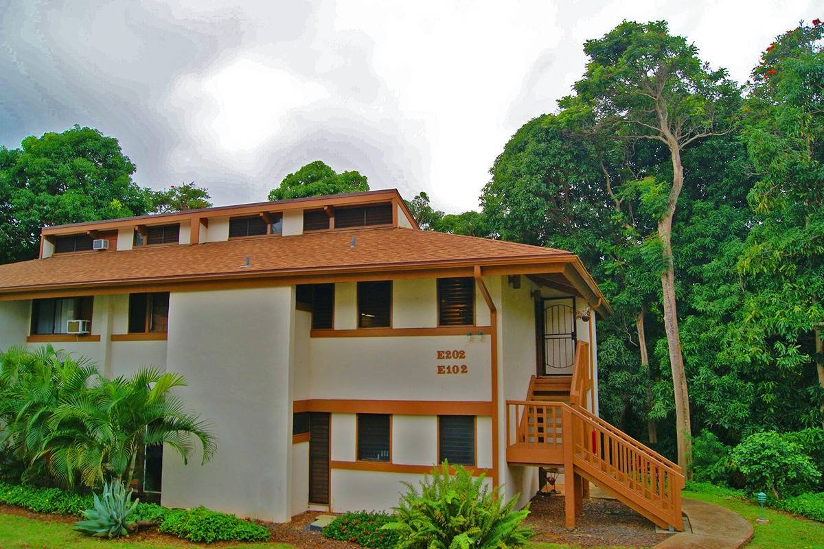 4701 KAWAIHAU RD E202