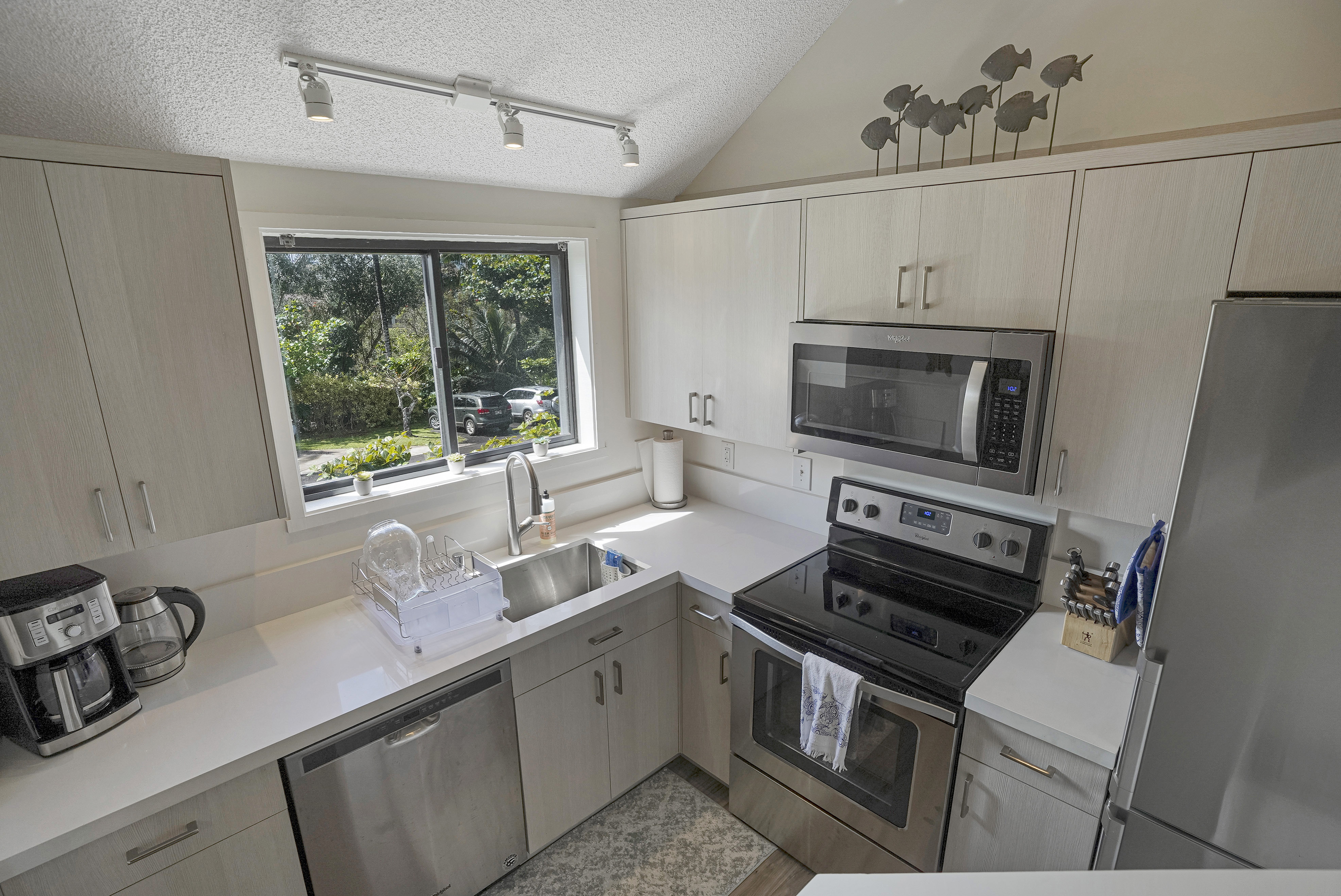 3700 KAMEHAMEHA RD H5