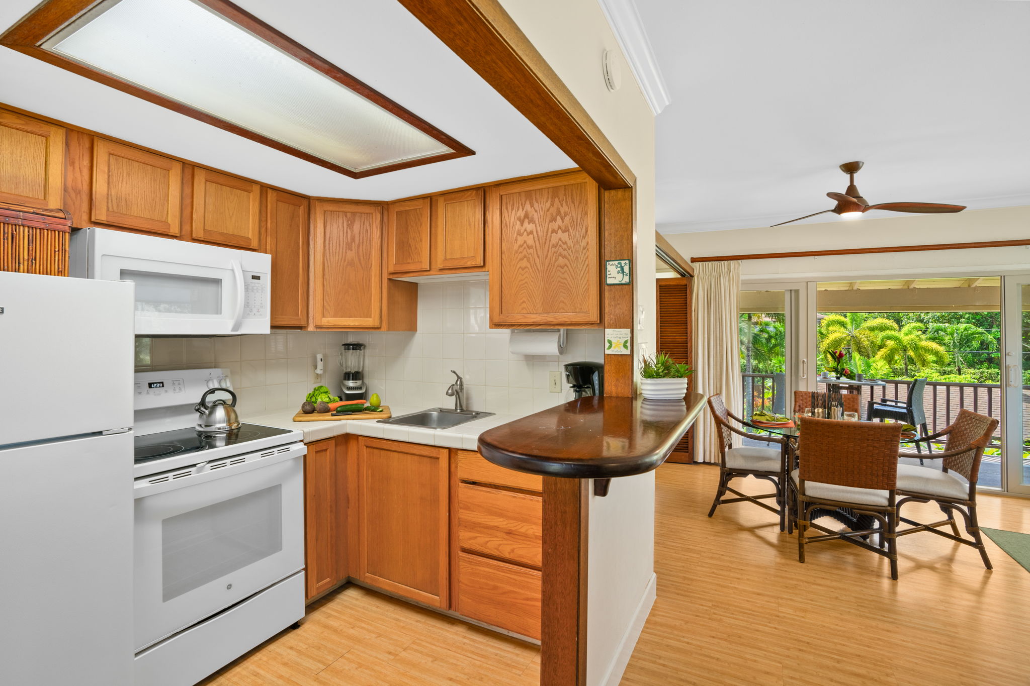 5-7130 Kuhio Hwy M4