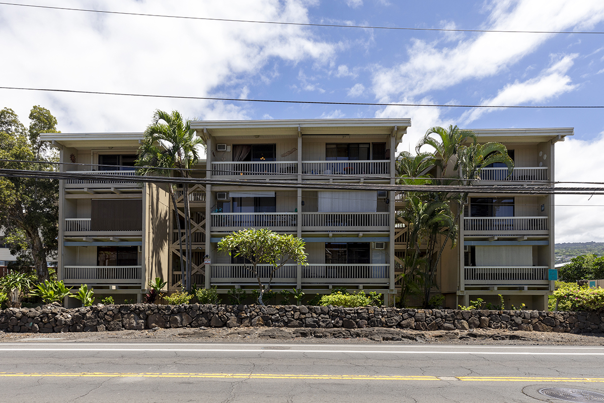 76-6246 ALII DR 344