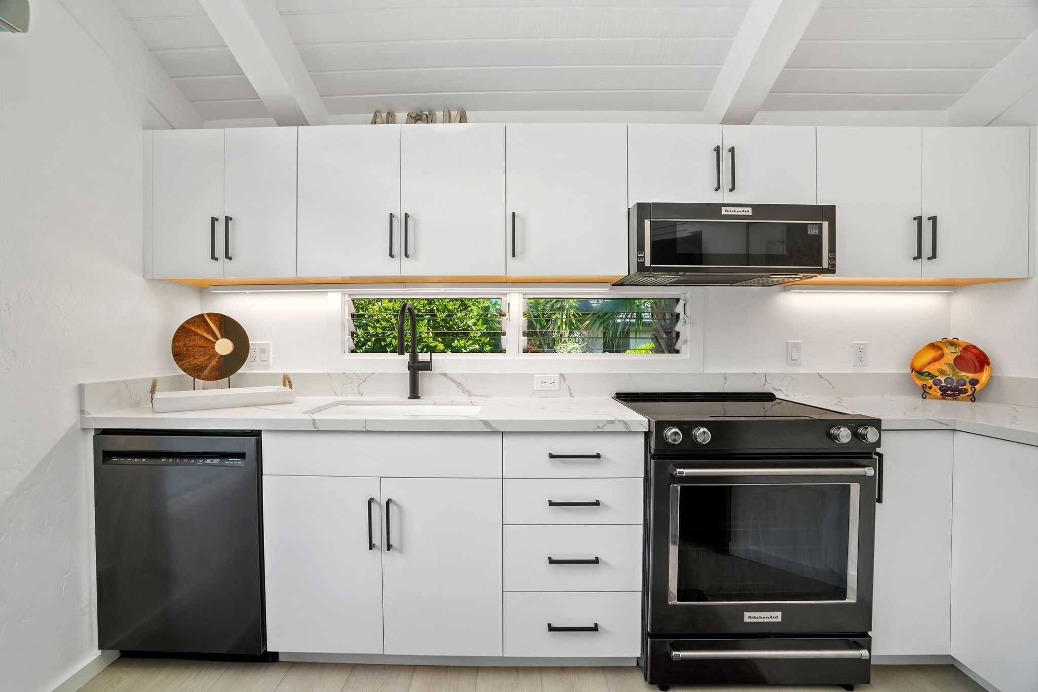 3890 KAMEHAMEHA RD 1