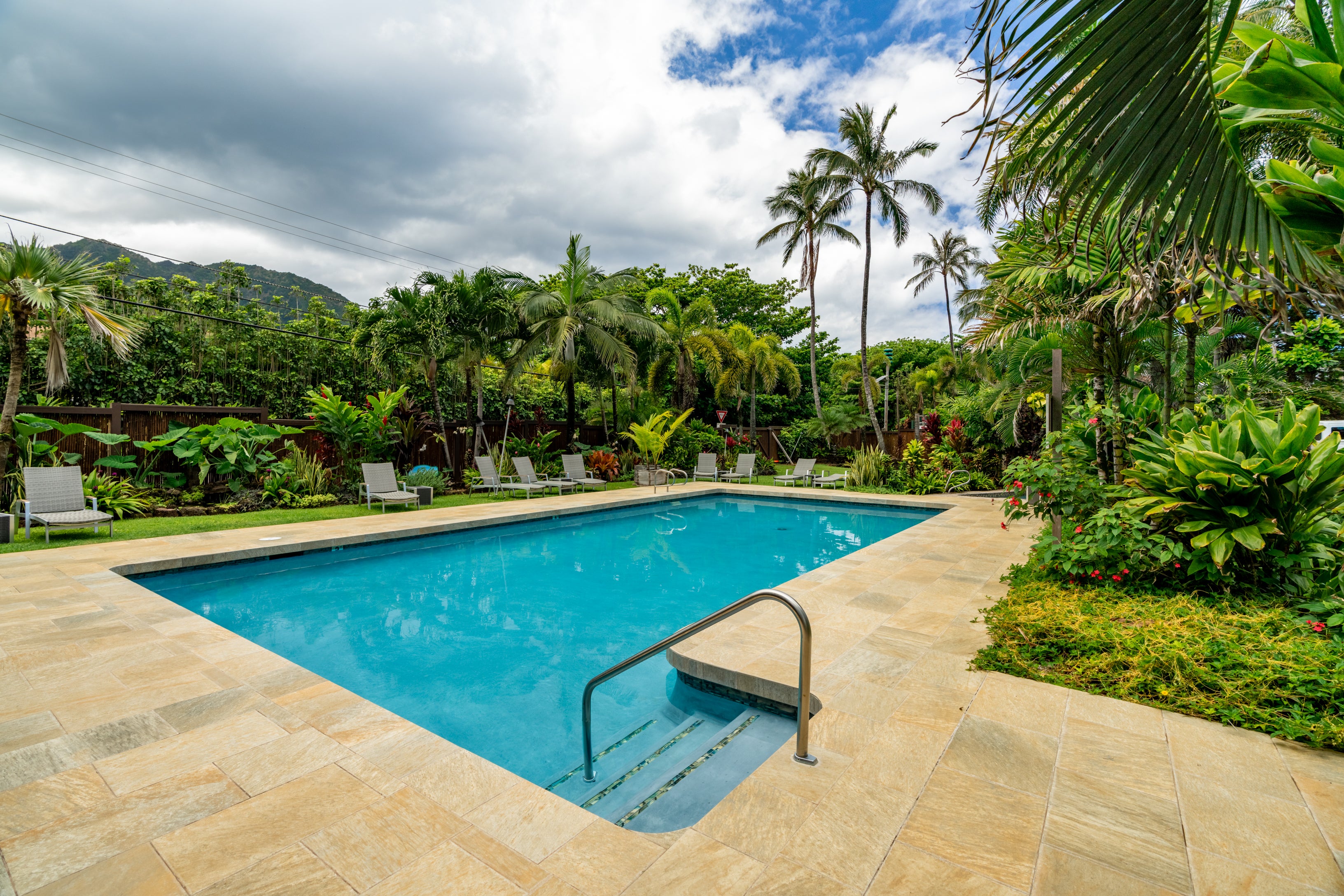 5-7130 KUHIO HWY H1
