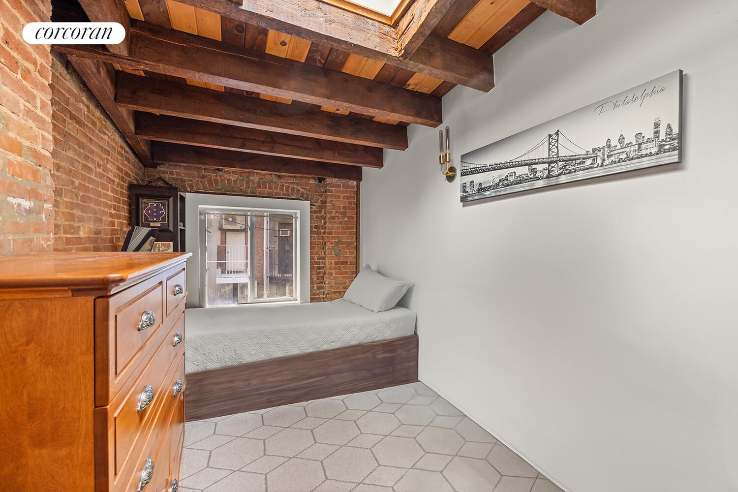 7 W 16TH Street TH