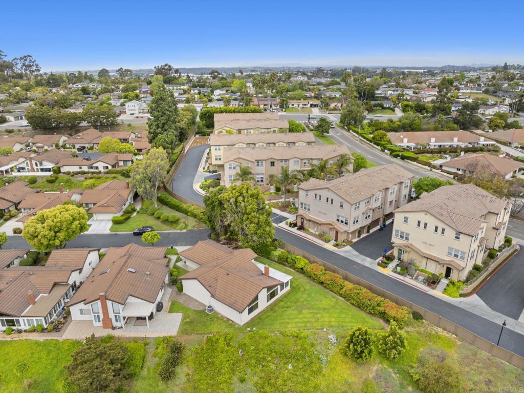 1109 Calle Del Baston