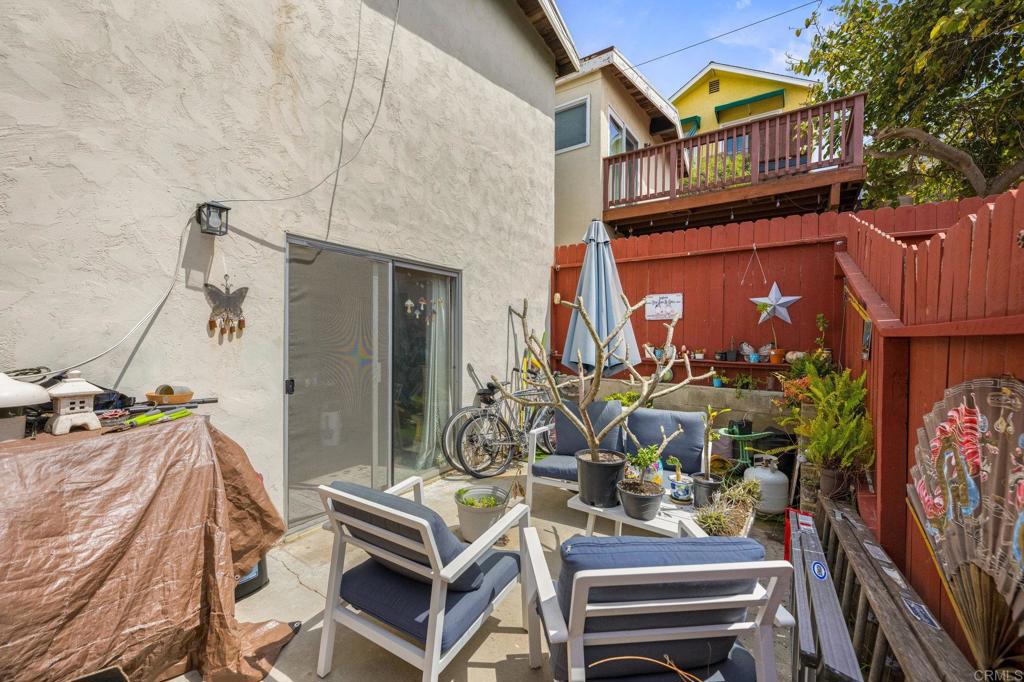 4569 71 Narragansett Avenue