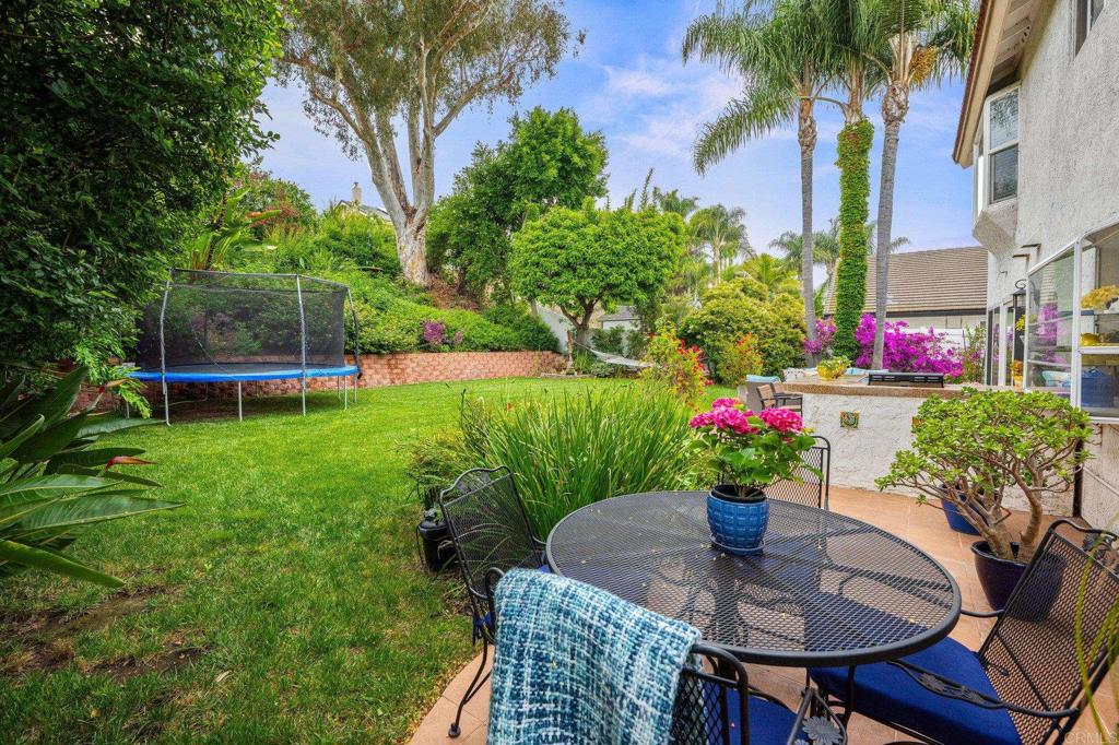 2702 Jacaranda Avenue