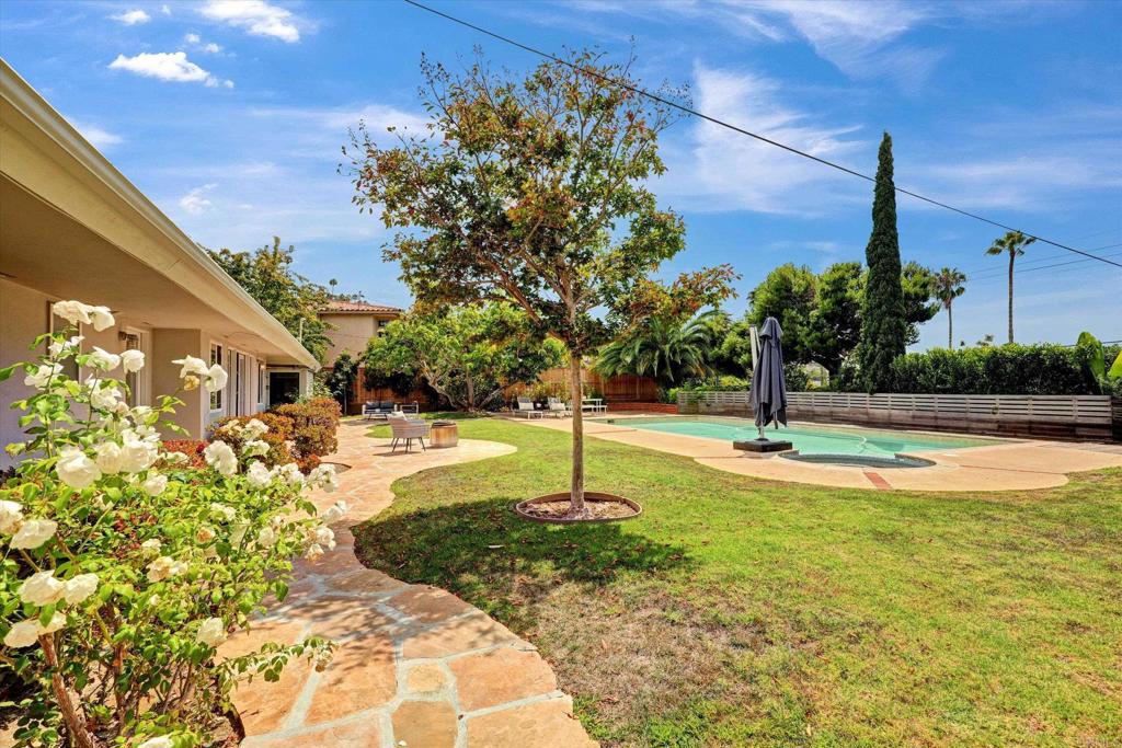 1304 Muirlands Vista Way