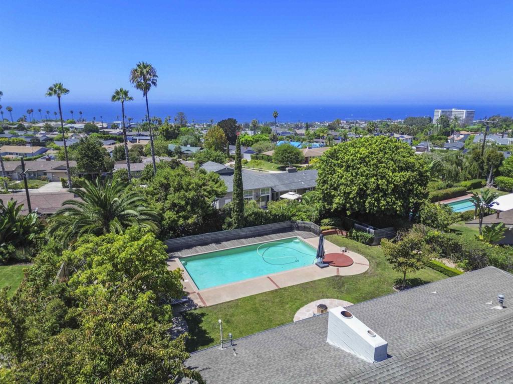 1304 Muirlands Vista Way