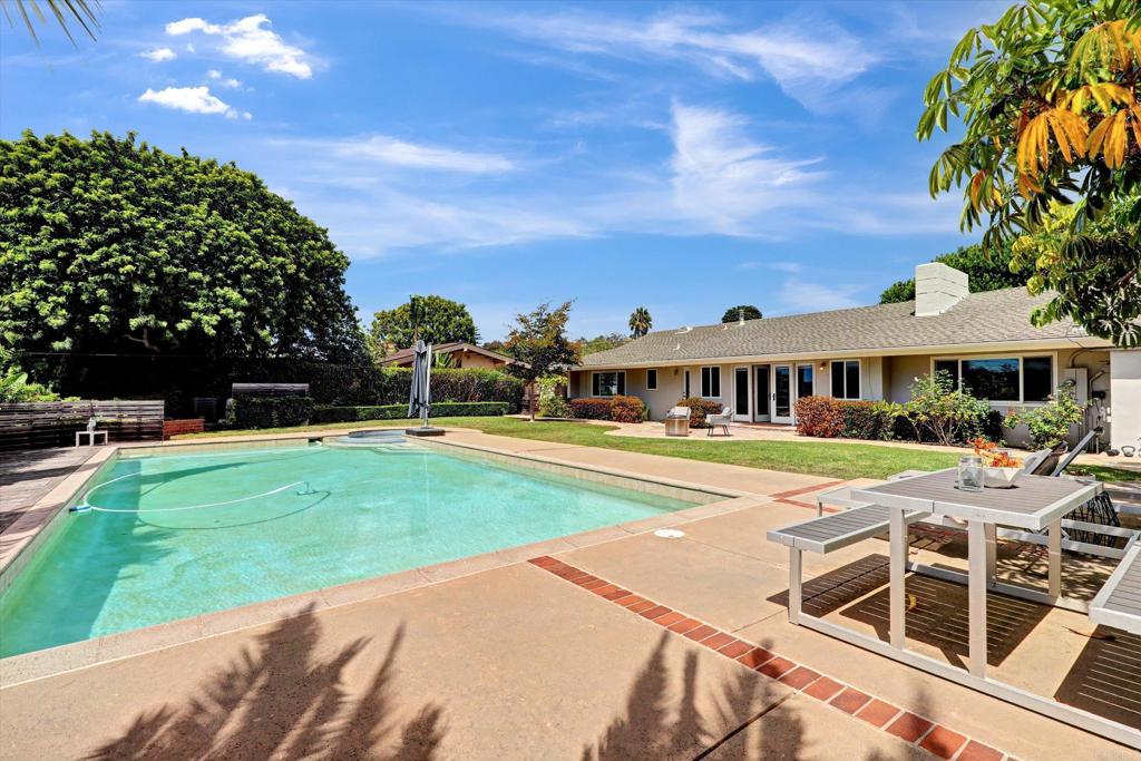 1304 Muirlands Vista Way