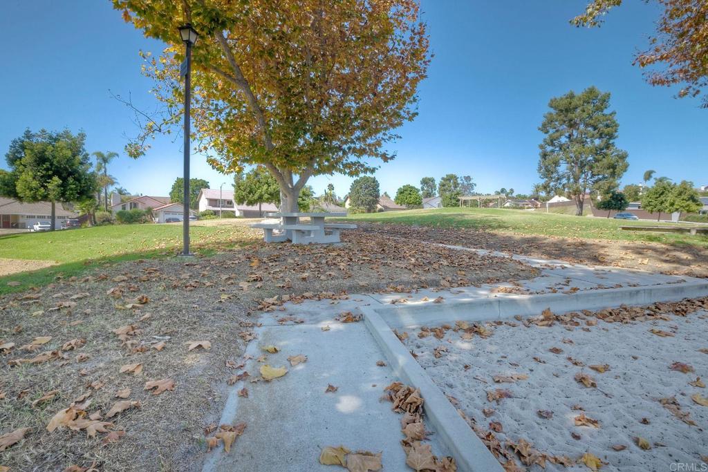 2609 Sombrosa Street