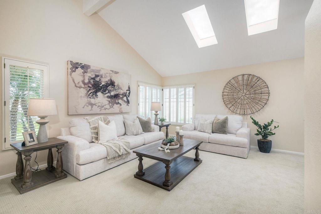 2609 Sombrosa Street