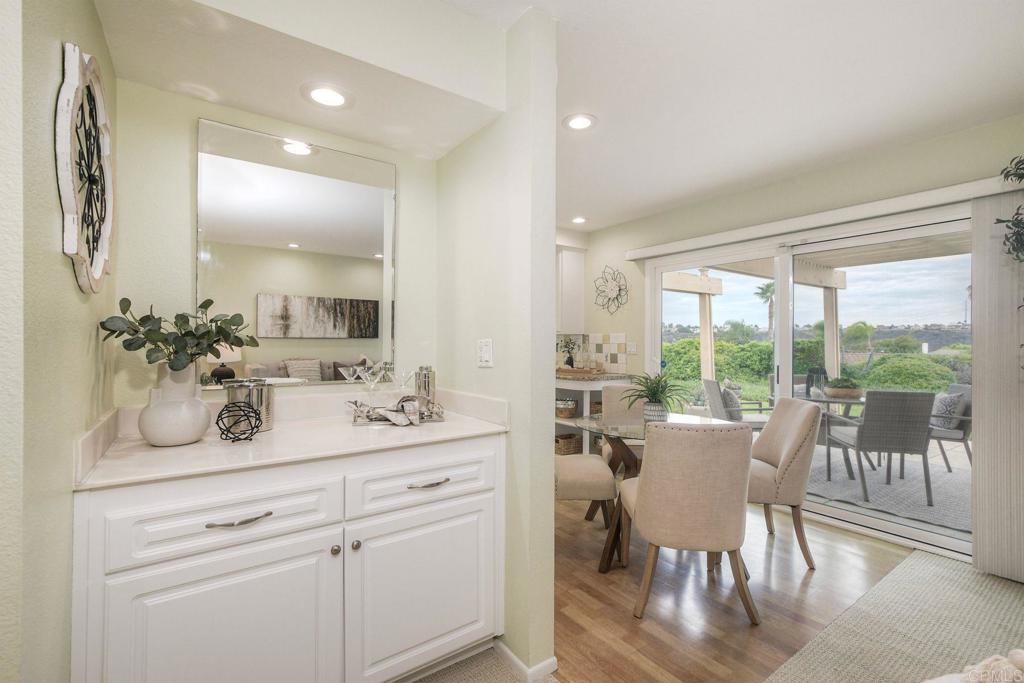 2609 Sombrosa Street