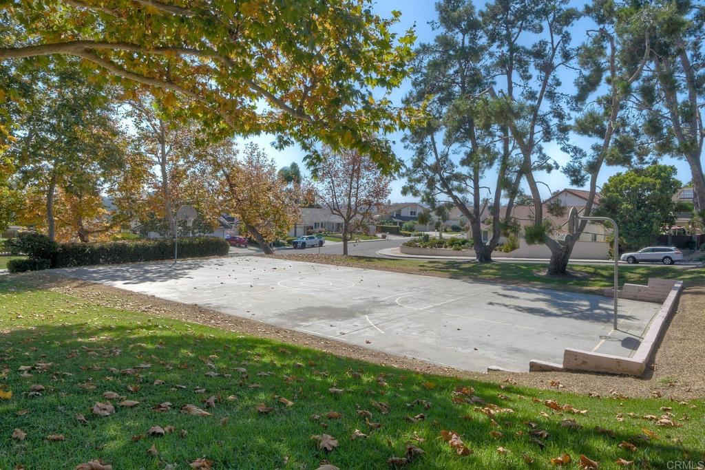 2609 Sombrosa Street