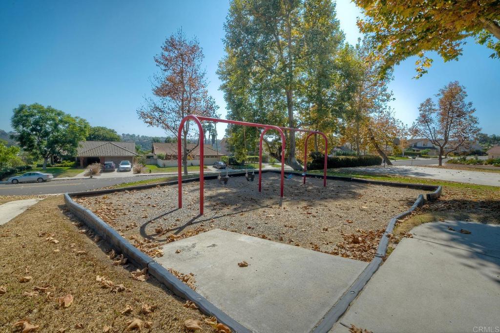 2609 Sombrosa Street