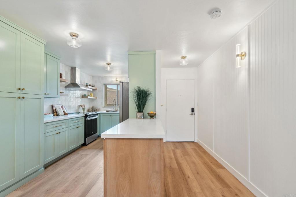 1021 Porteno Court