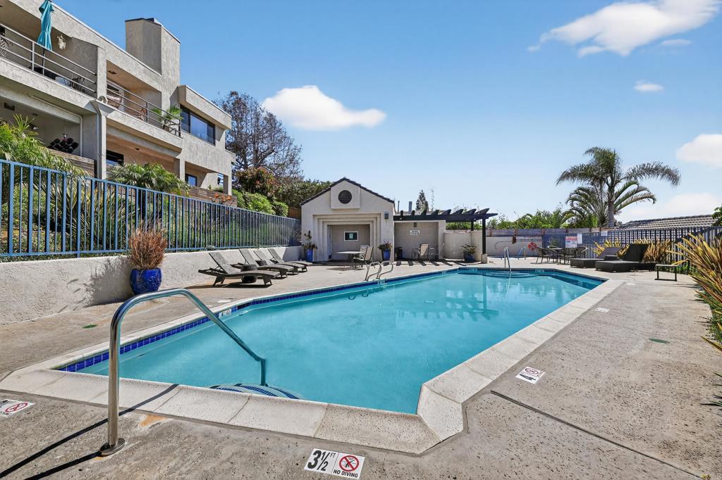 957 Hygeia Avenue