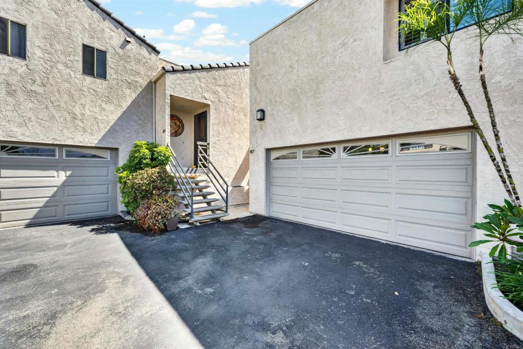 957 Hygeia Avenue
