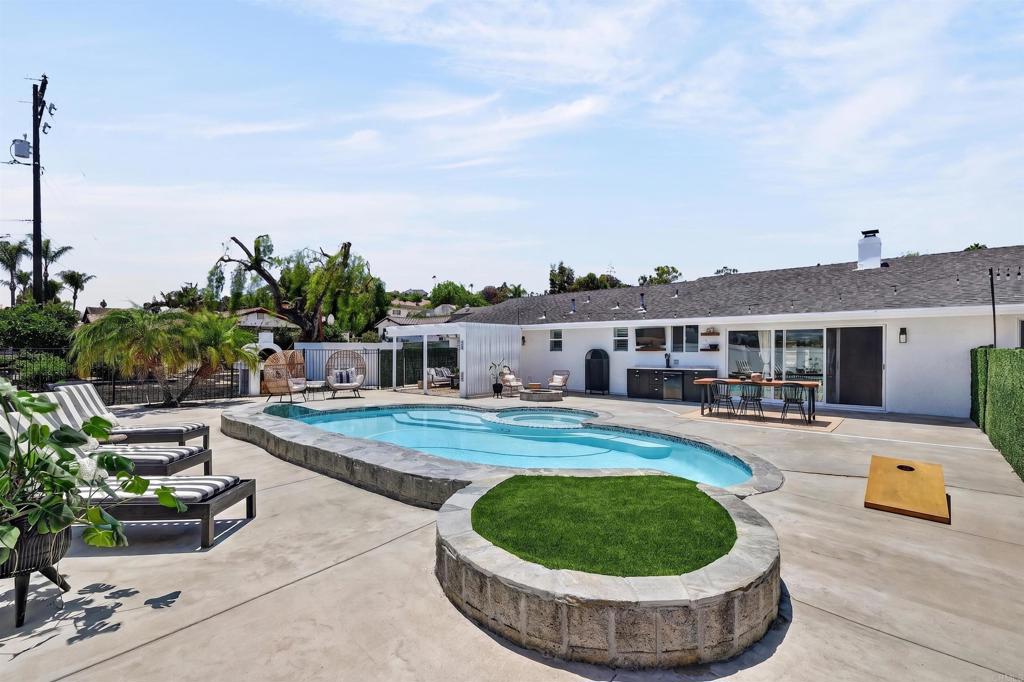 3227 Oleander Avenue