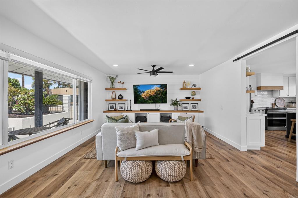 3227 Oleander Avenue