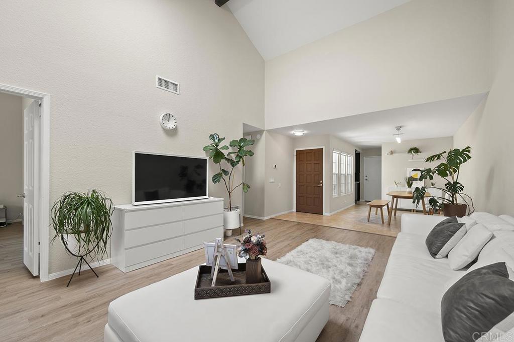 12502 Calle Tamega 132