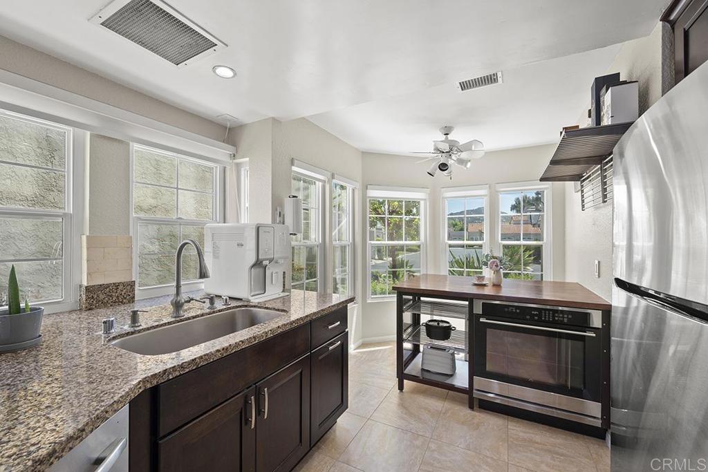 12502 Calle Tamega 132