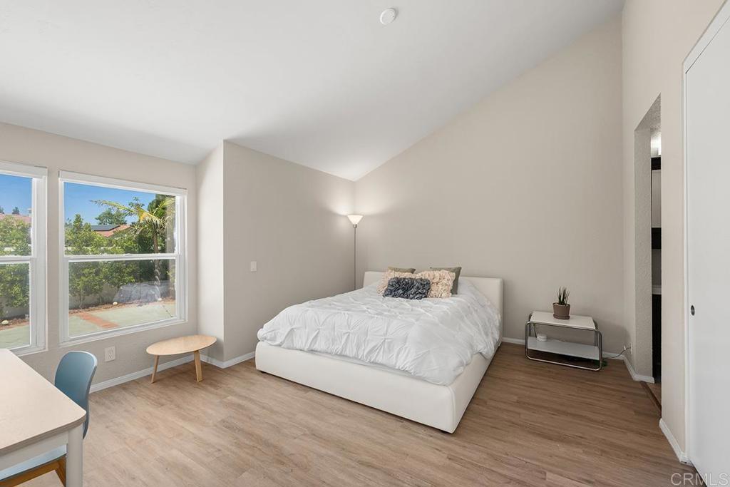 12502 Calle Tamega 132