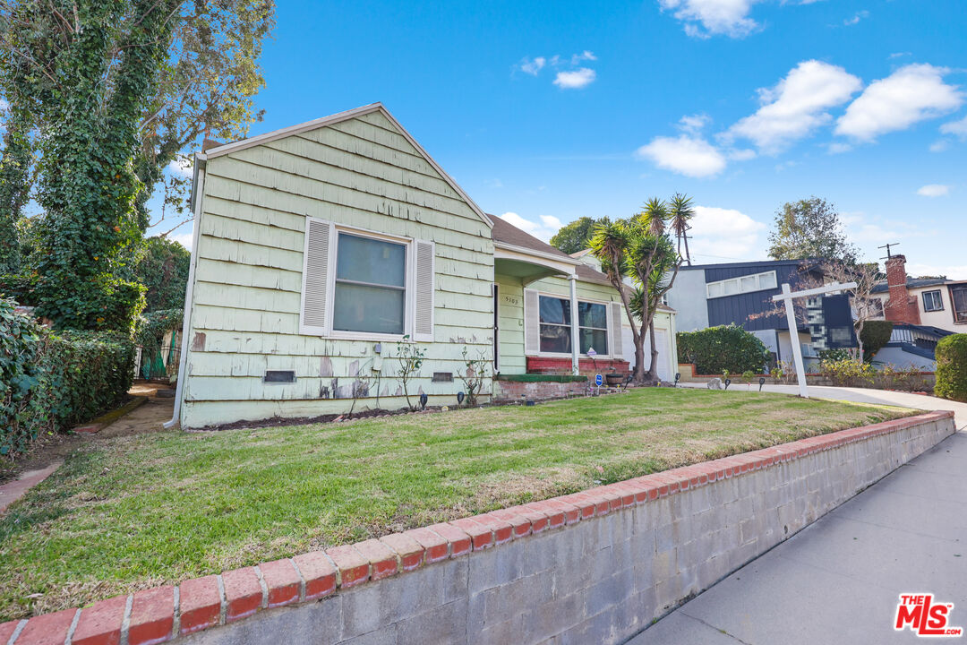5103 Parkglen Ave