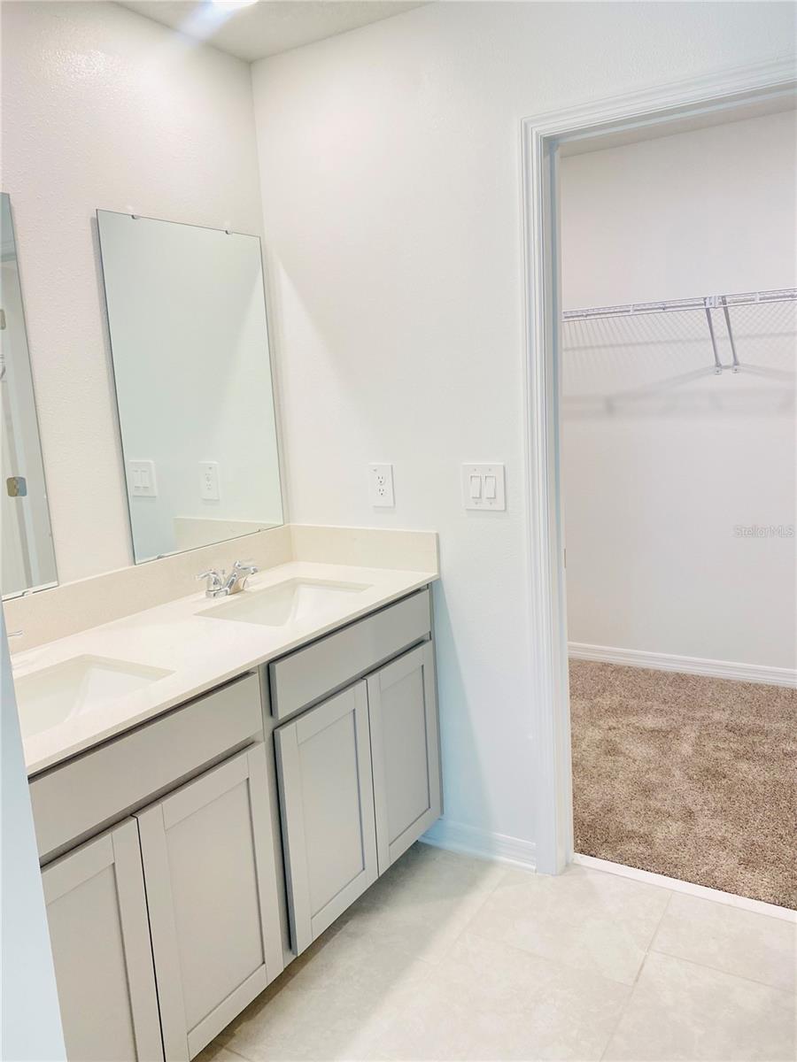 1438 AUSTIN ST