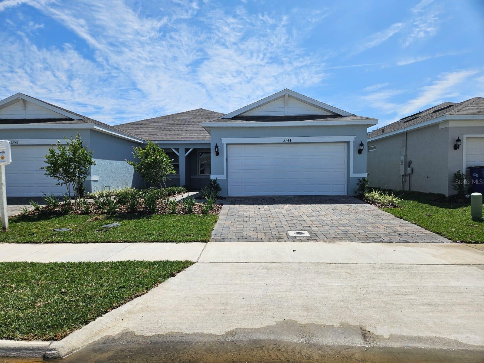 2744 SUMMER RETREAT LN
