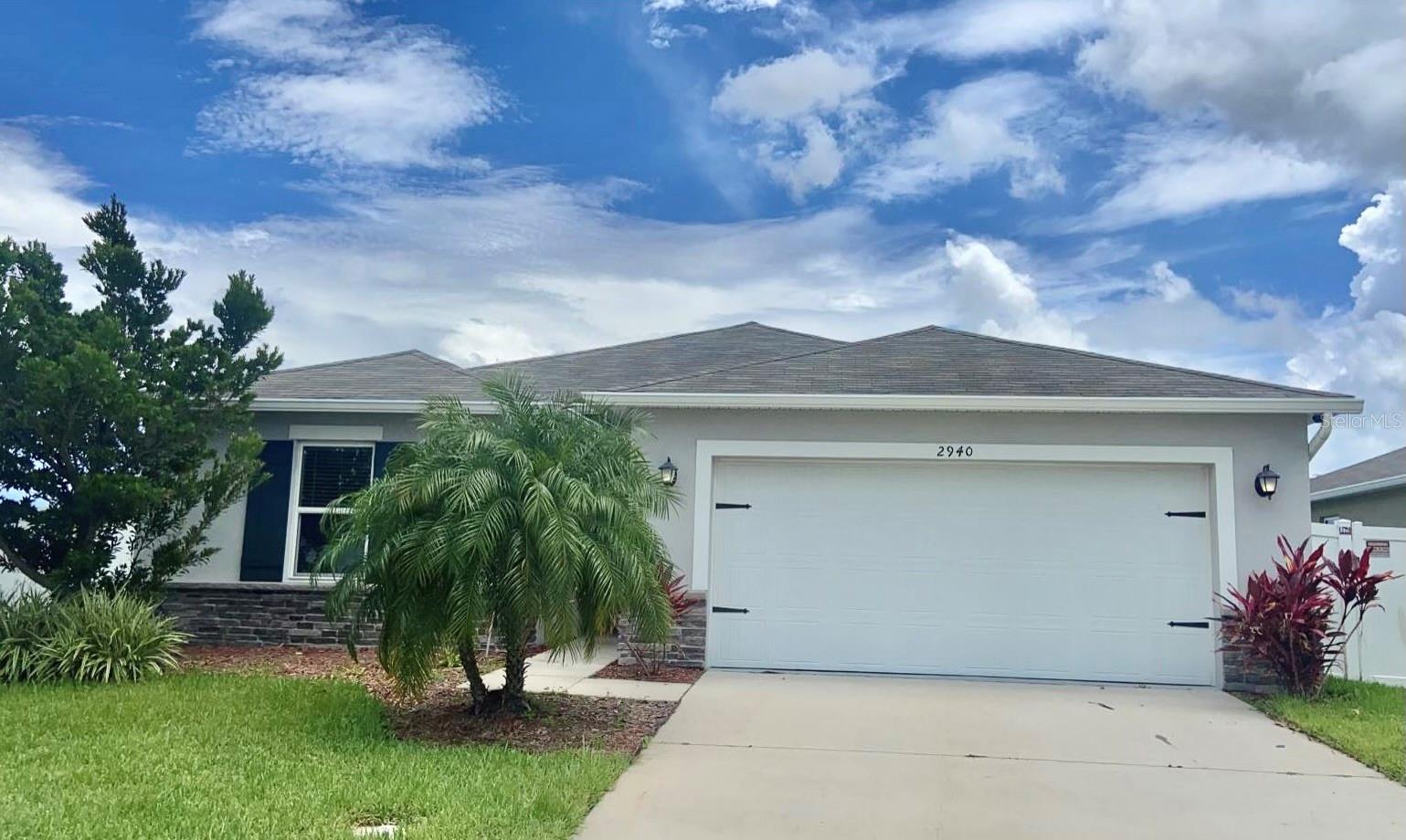 2940 IVY STABLE LN