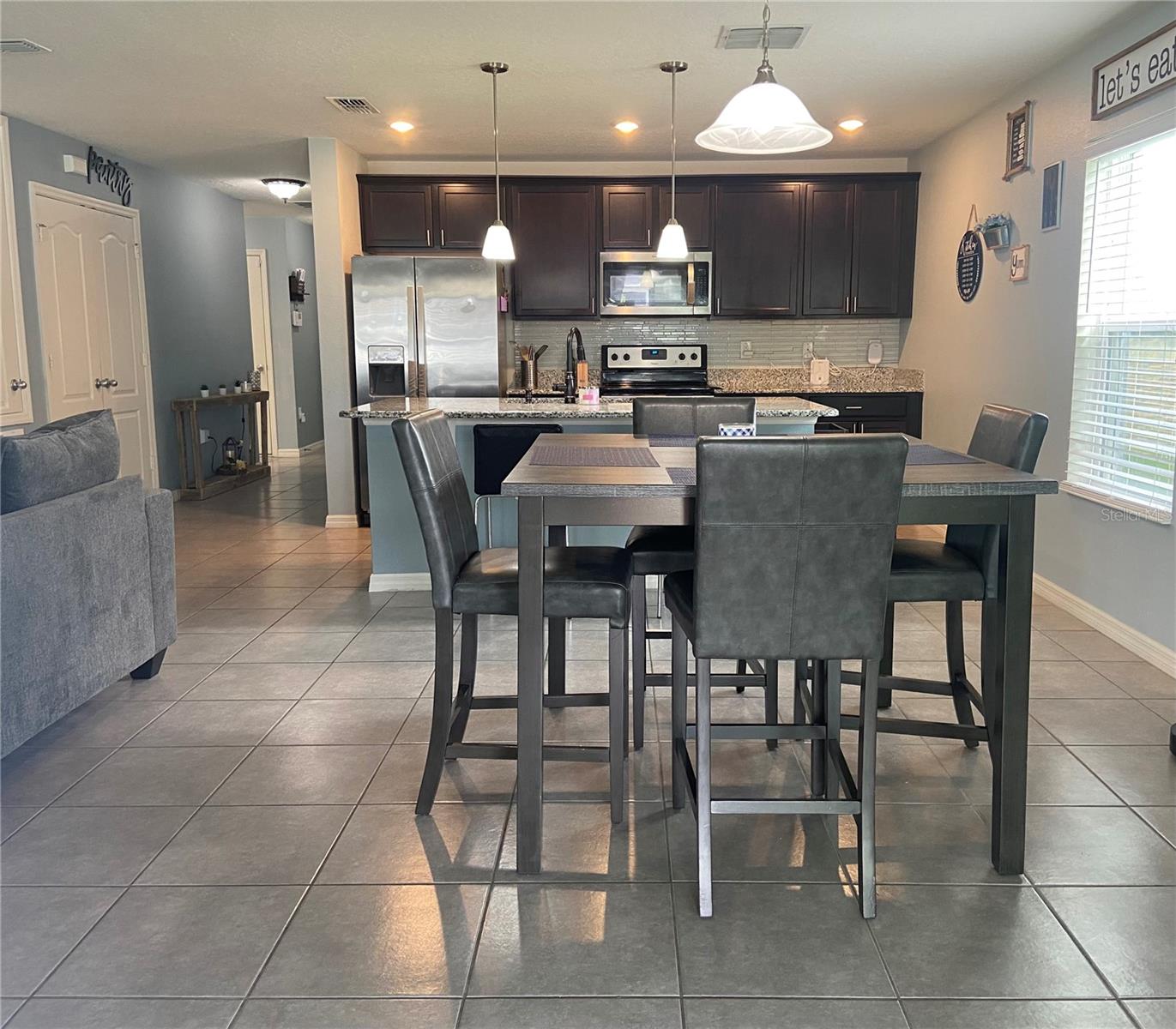 2940 IVY STABLE LN