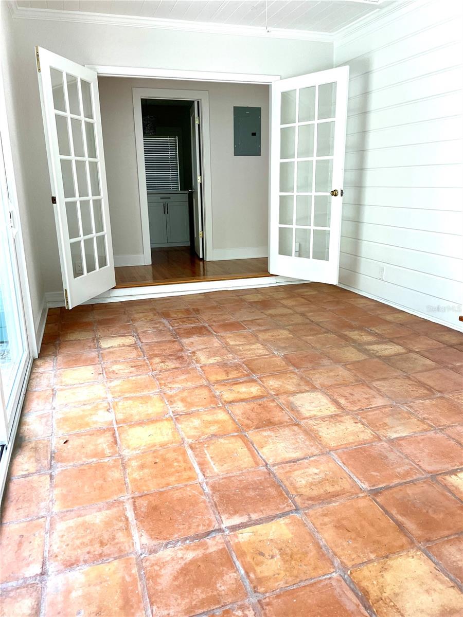 3000 ALAMO DR