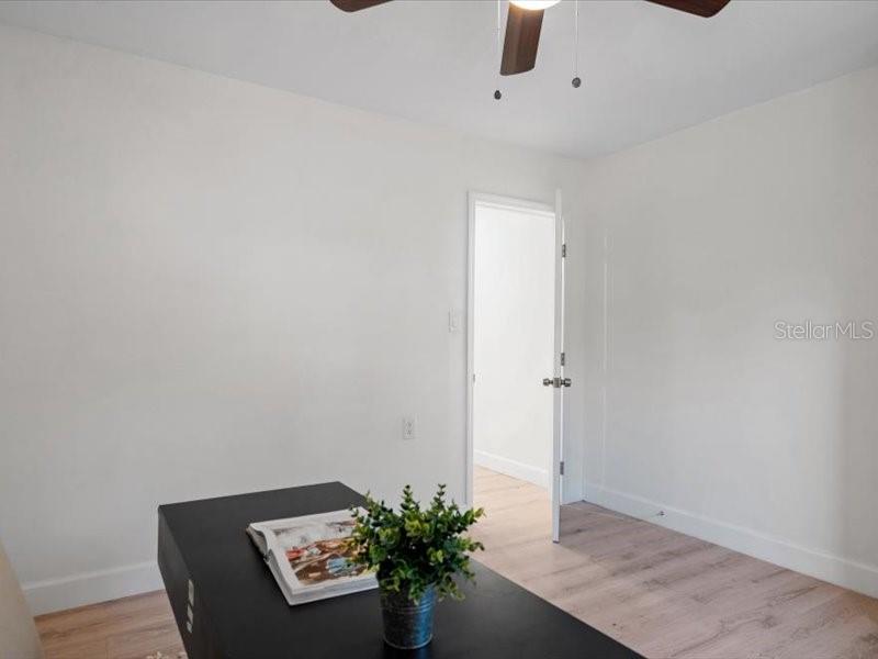 317 W LEWIS AVE