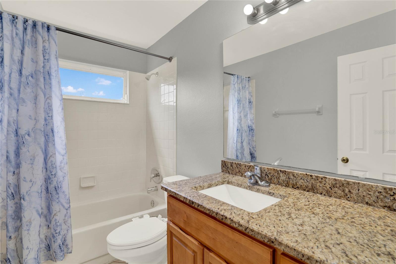 406 ROBYNS GLENN RD