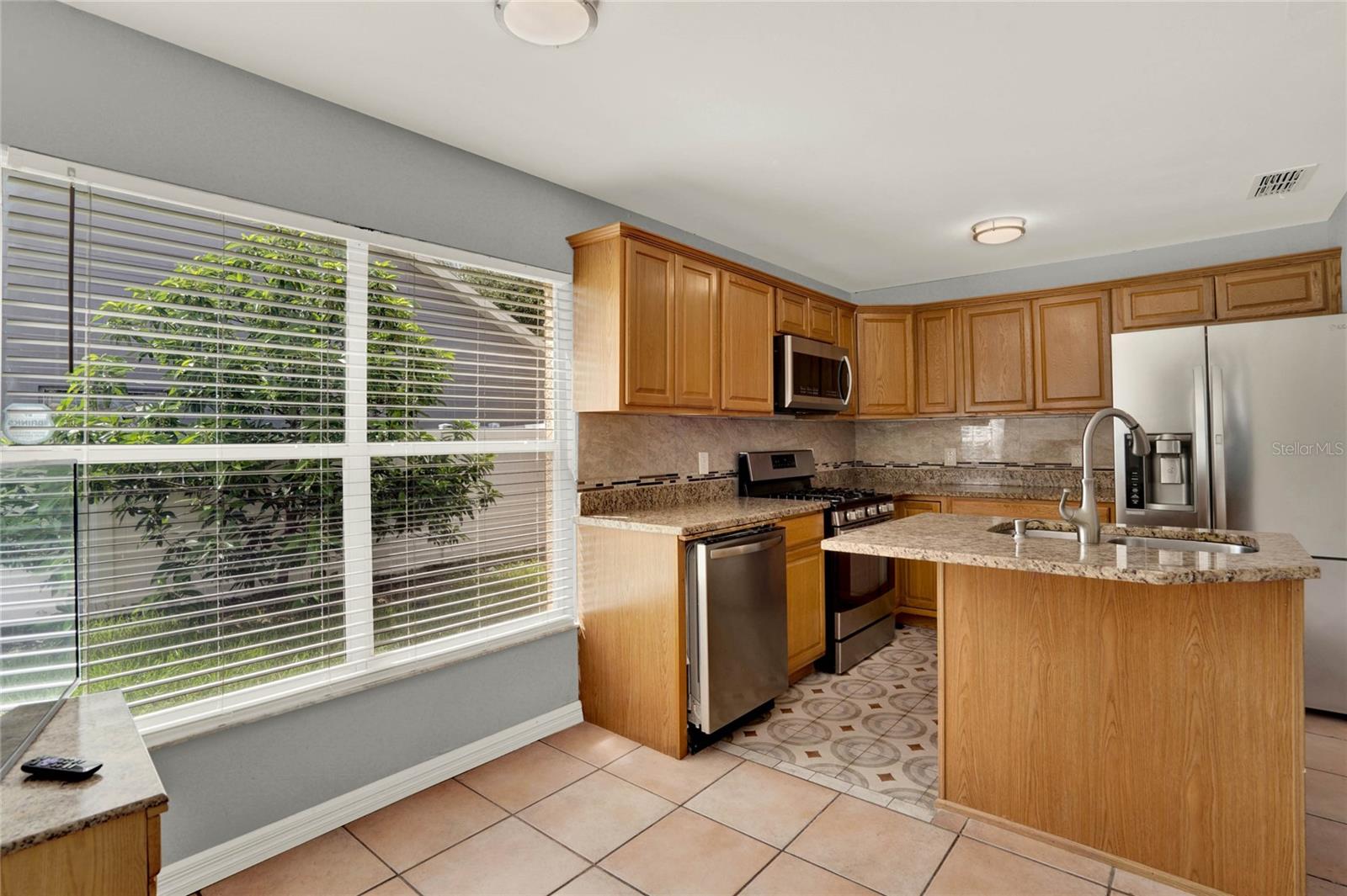 406 ROBYNS GLENN RD