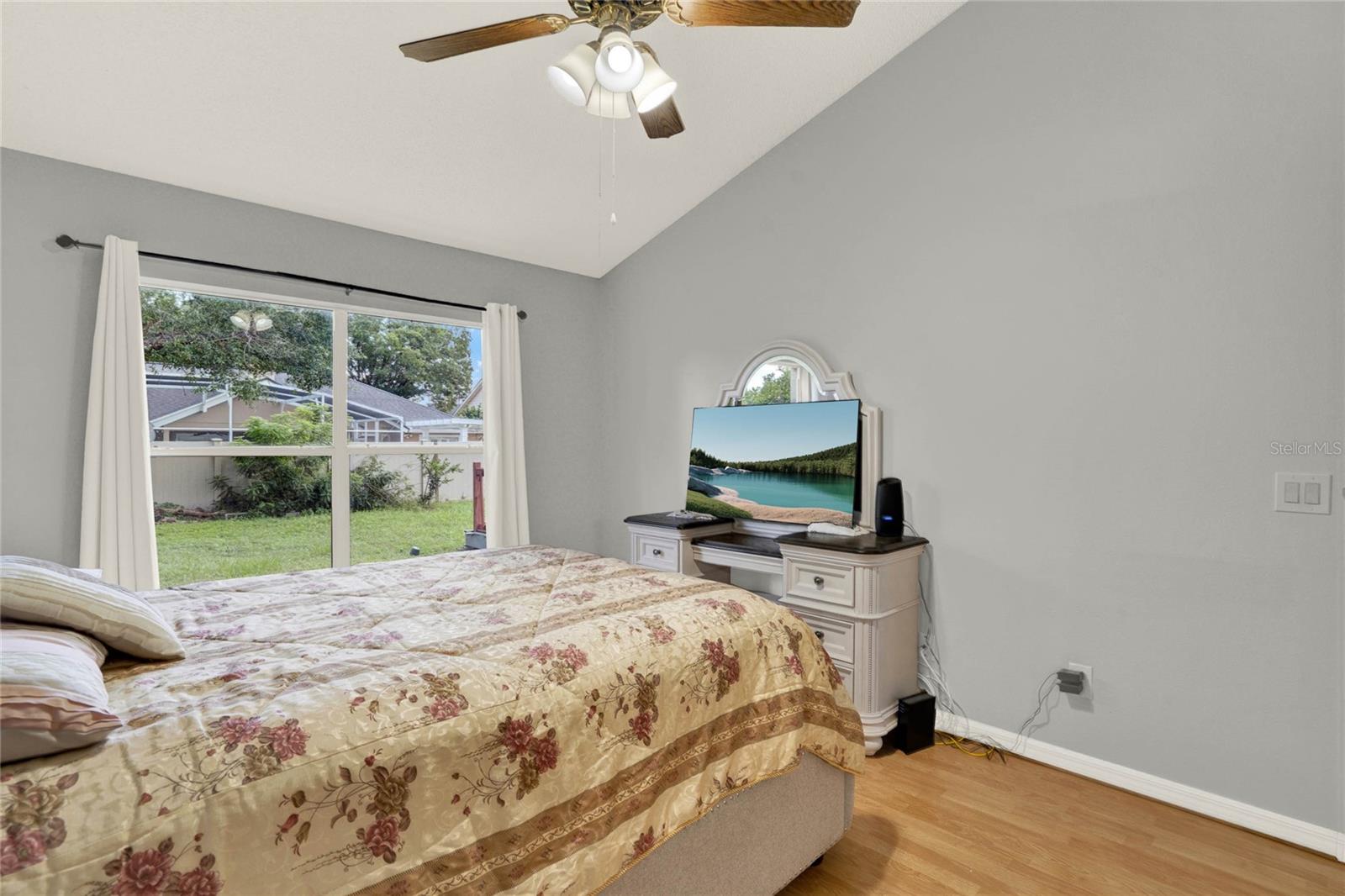 406 ROBYNS GLENN RD