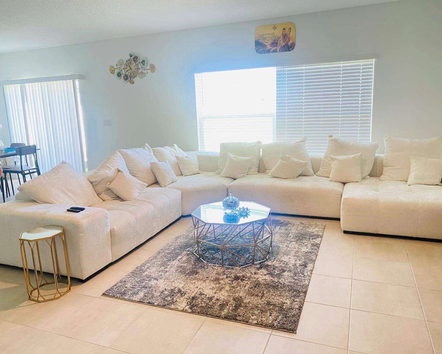 4239 SOUTHERN VISTA LOOP
