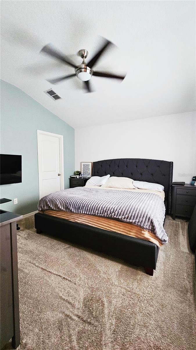424 PINECREST LOOP