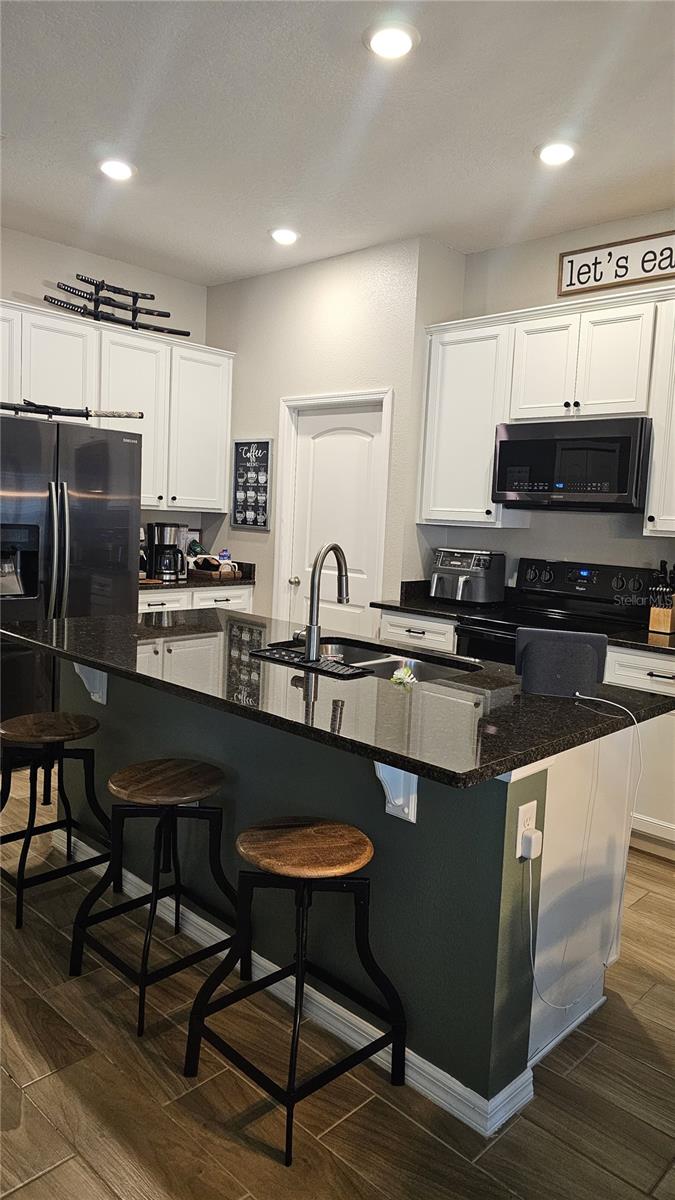 424 PINECREST LOOP