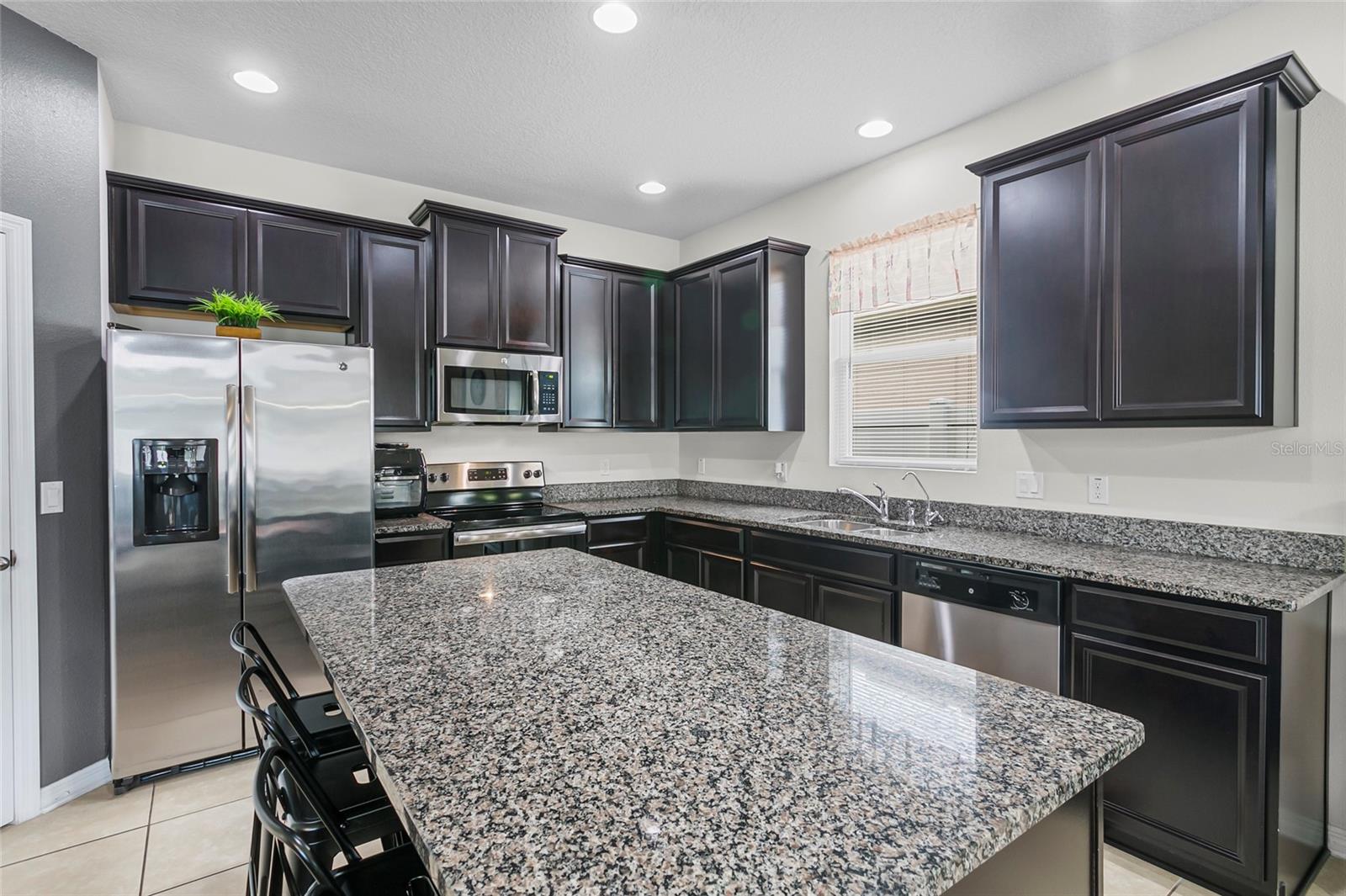 2559 EAGLE BAY BLVD