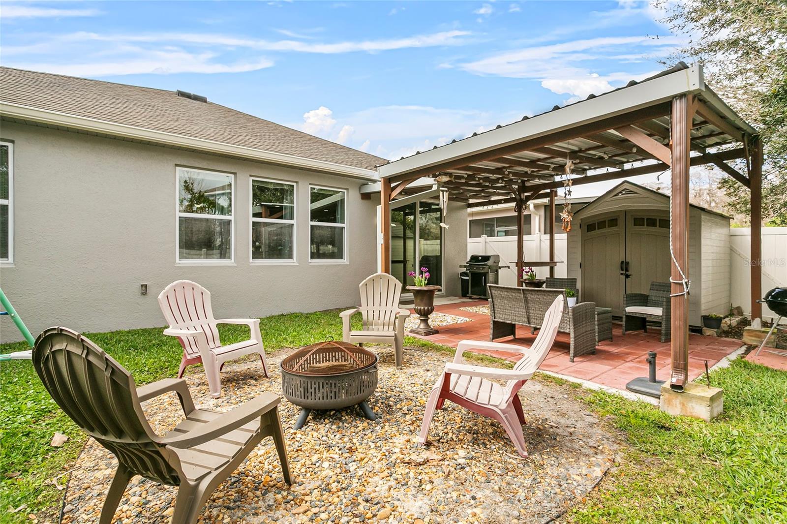 2559 EAGLE BAY BLVD