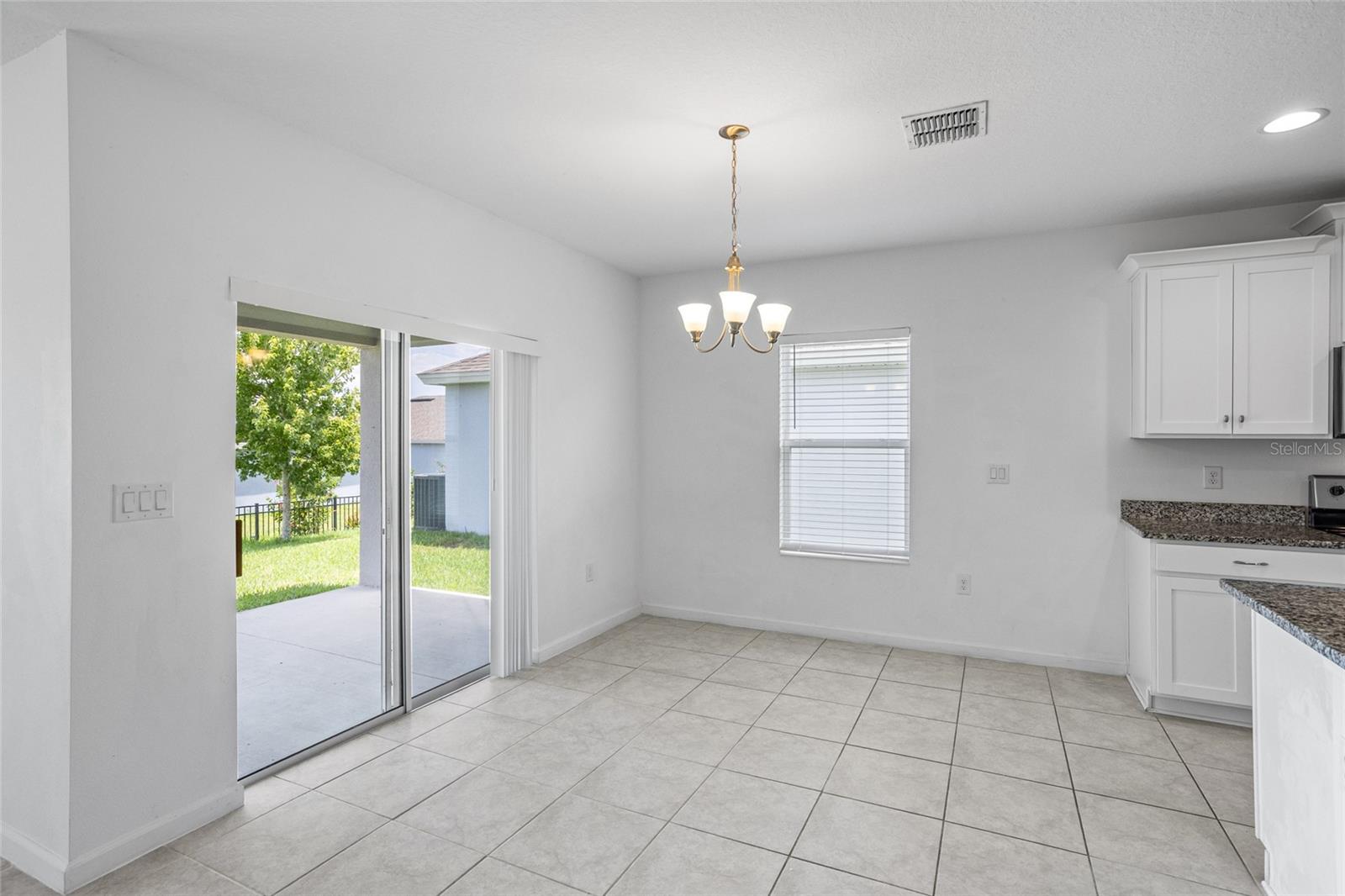 4022 ALISSA LN