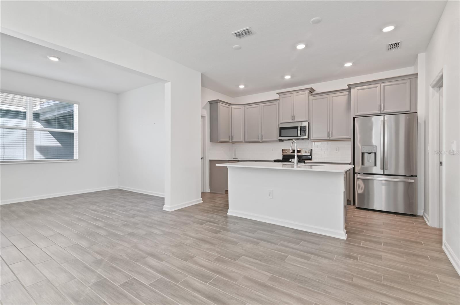 6446 LIMBERPINE ALY