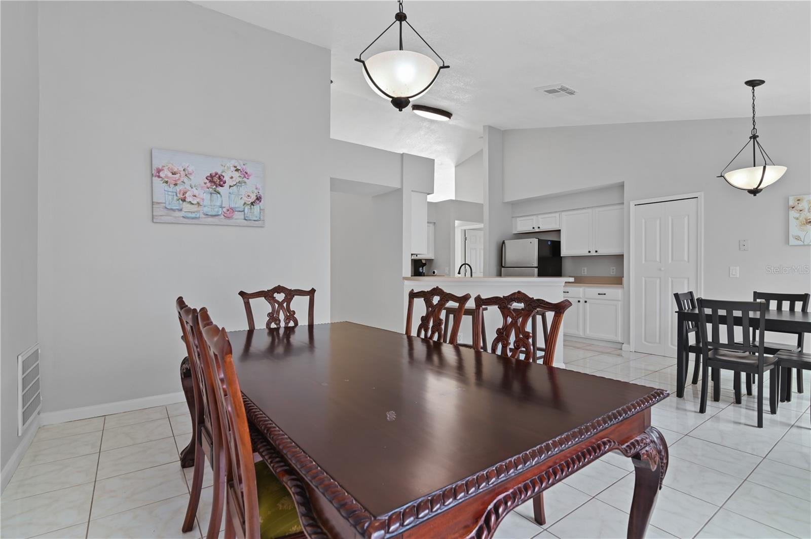 1714 SNARESBROOK WAY