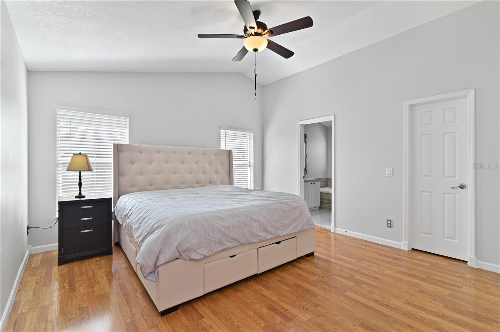 1714 SNARESBROOK WAY