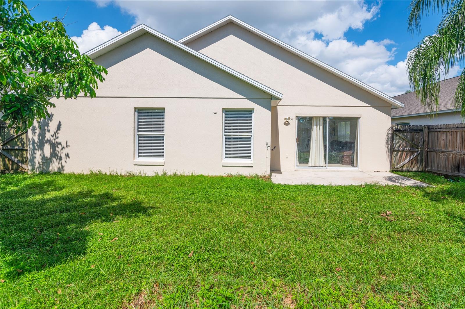 1714 SNARESBROOK WAY