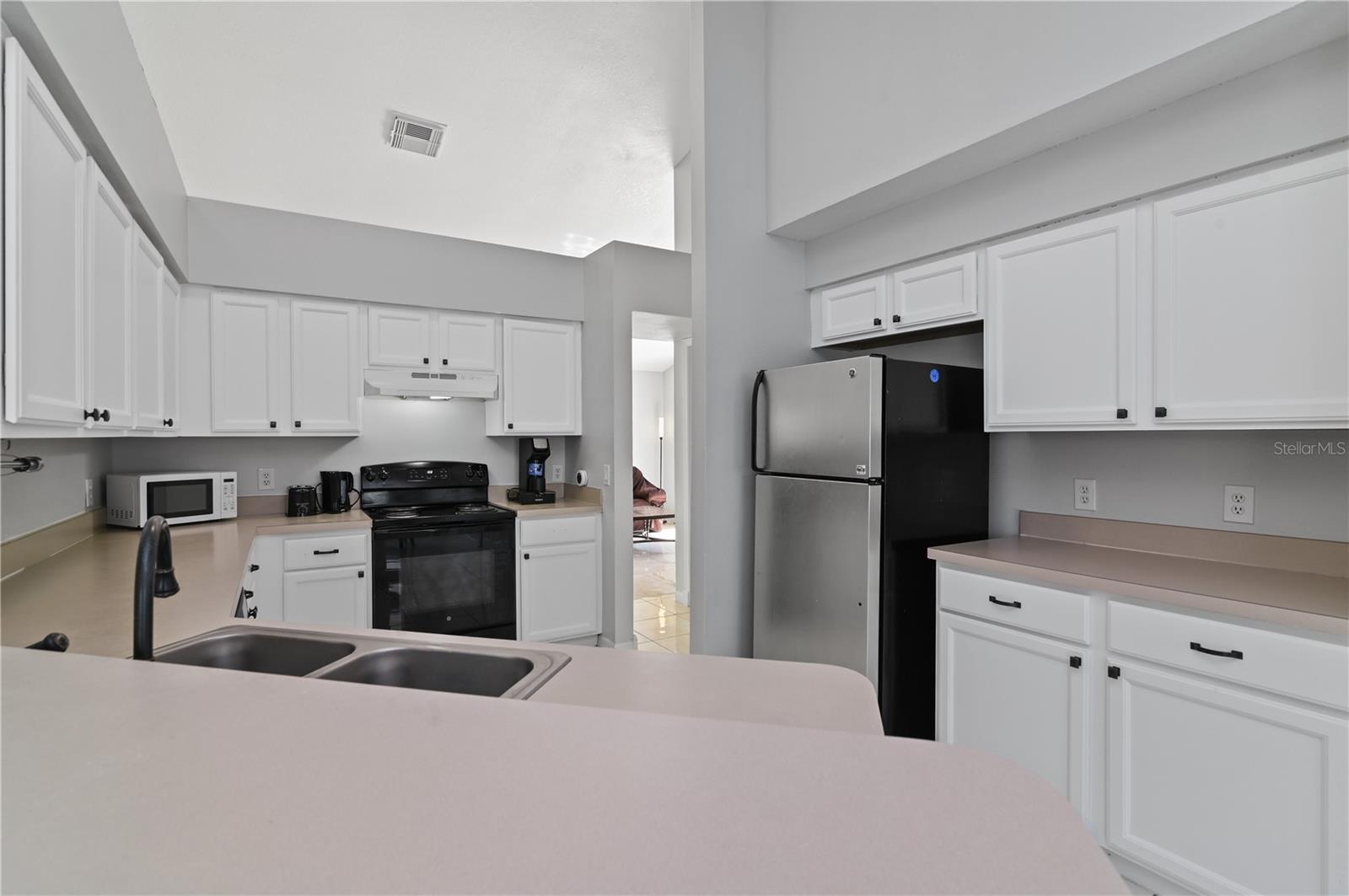 1714 SNARESBROOK WAY